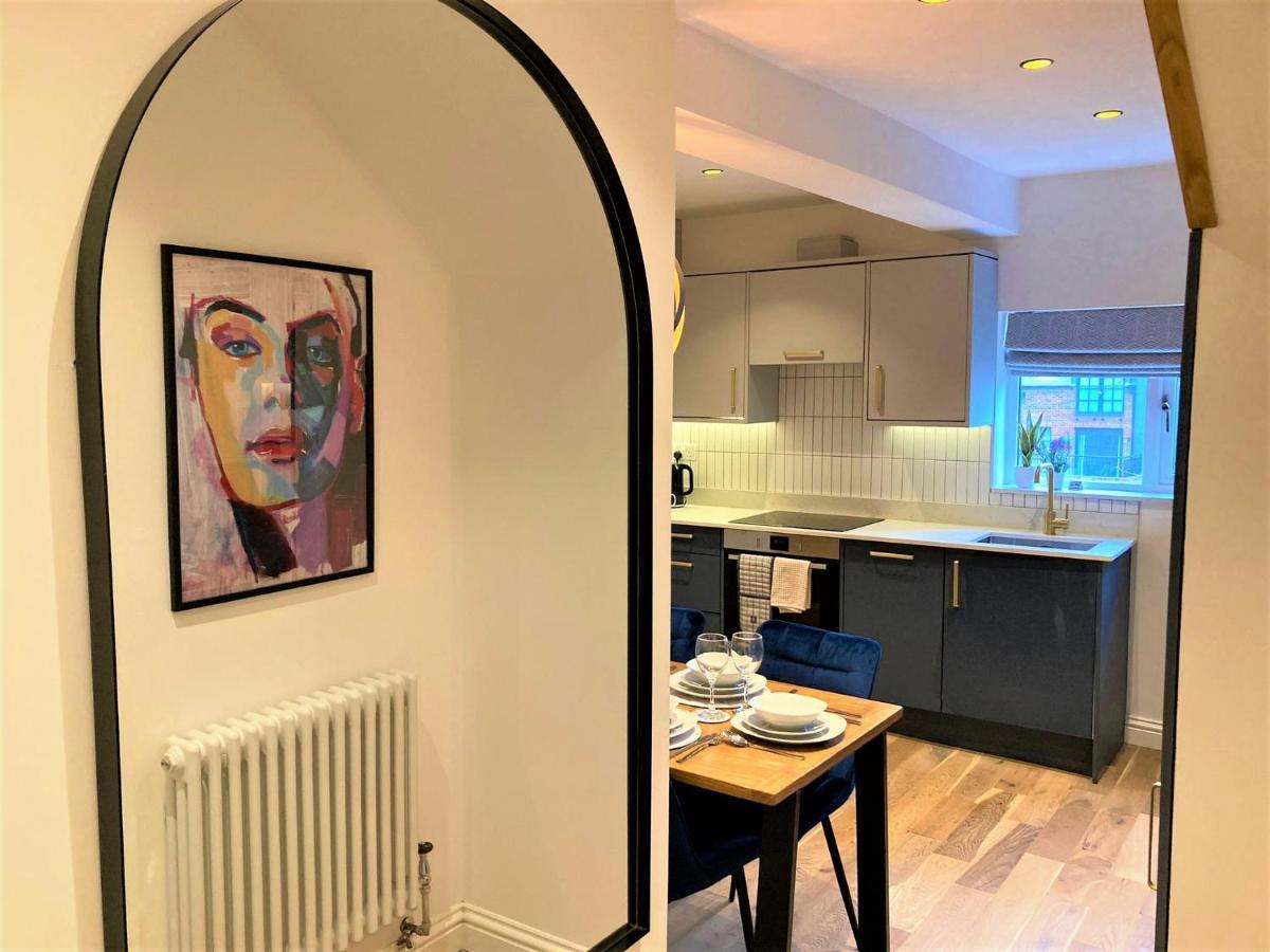 Escape 2 Unwind, Minster Retreat - Sleeps 5 Appartement York Buitenkant foto